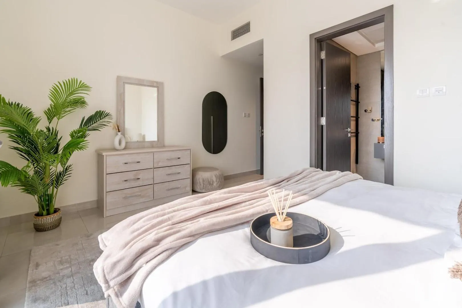 Guestready - Stylish Apt In Business Bay Dubai 0*,